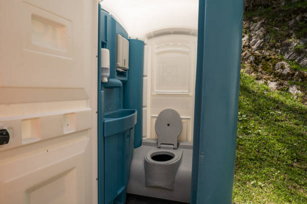 Porta potty delivery and setup in Pampa, TX